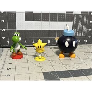 3 Mario Bros Figurines